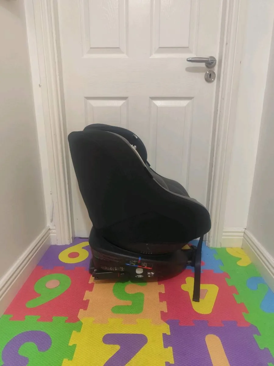 Joie 360 spin isofix car seat - Image 3