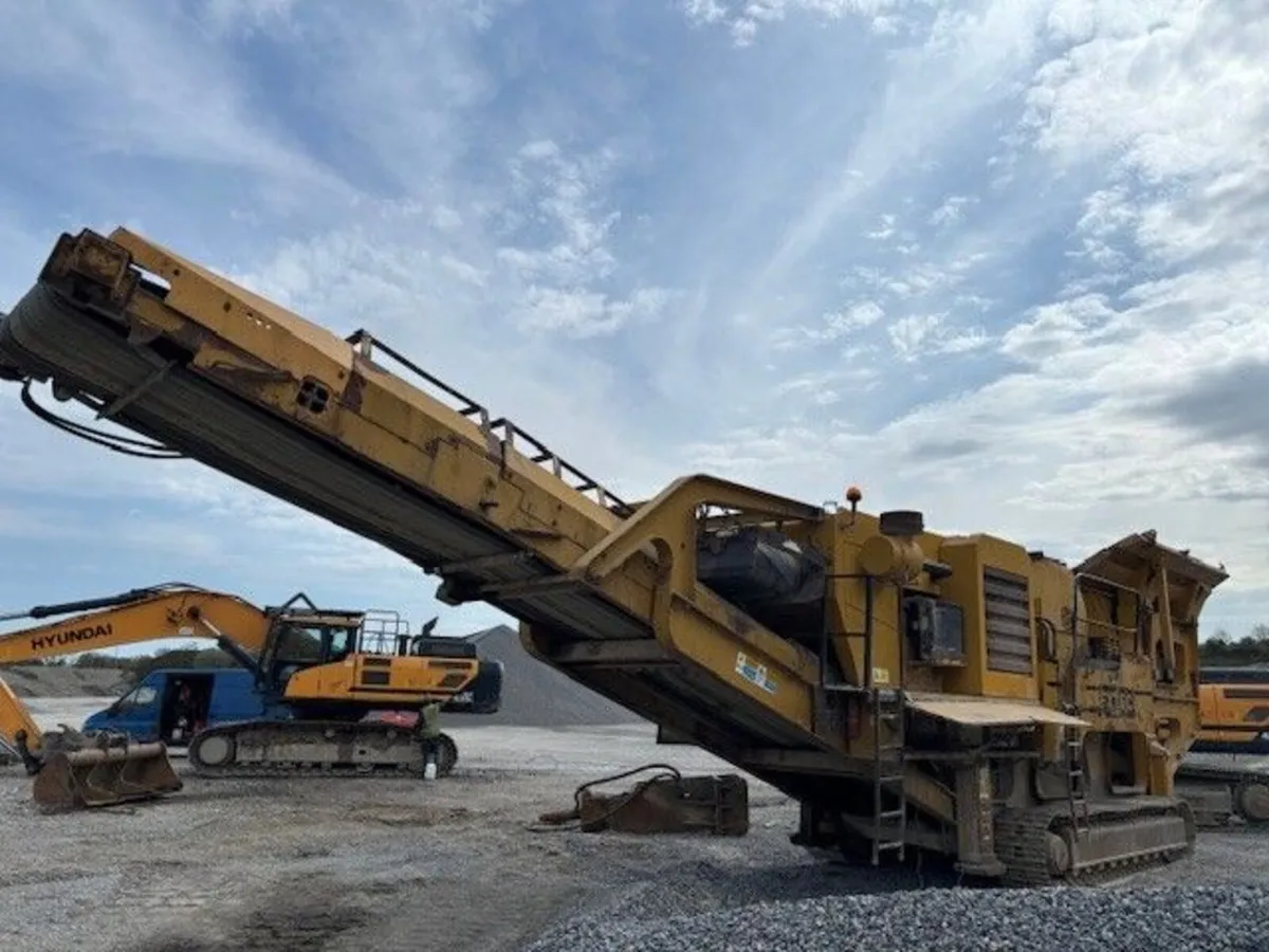2007 Extec C12+ Jaw Crusher - Image 2