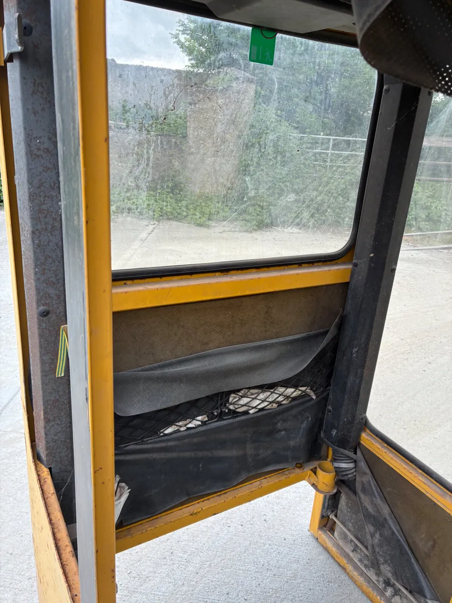 Cab - Image 3