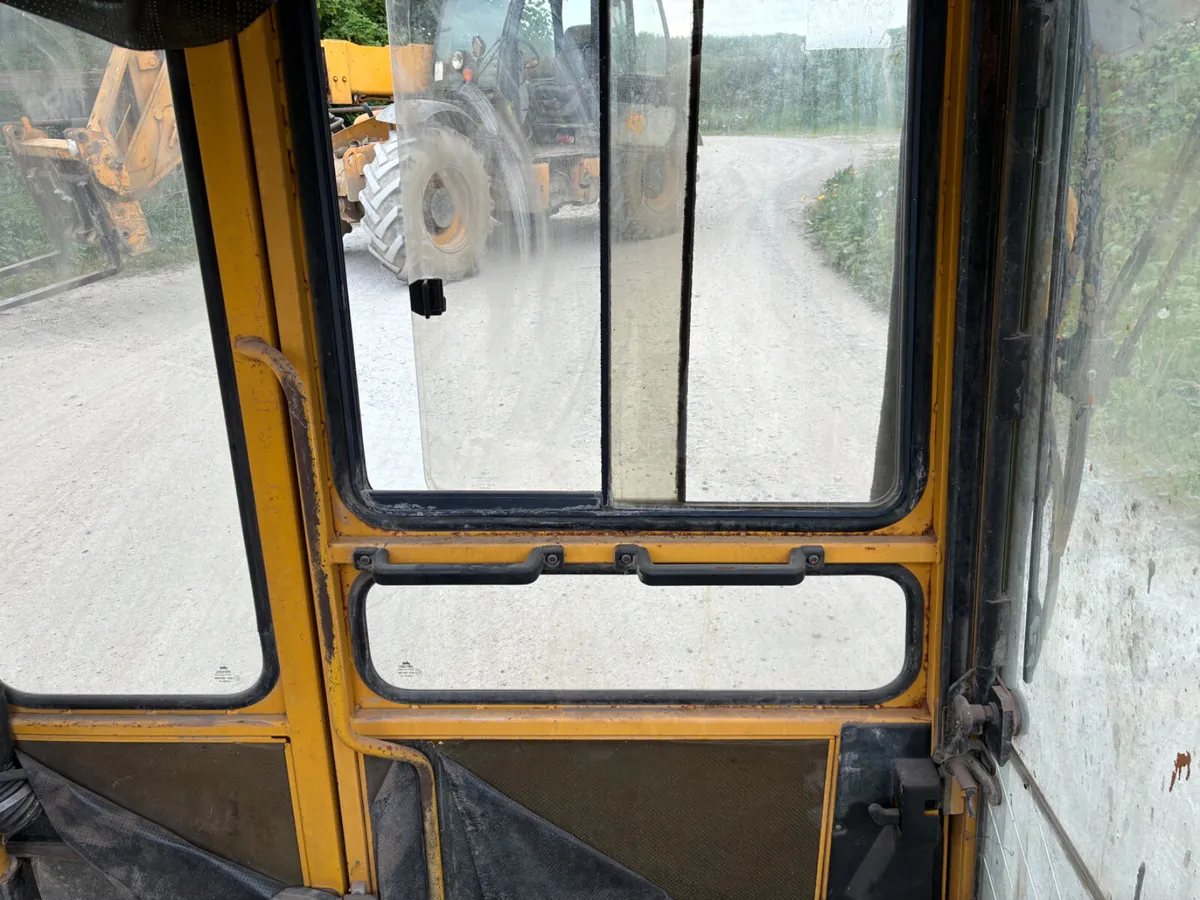 Cab - Image 2