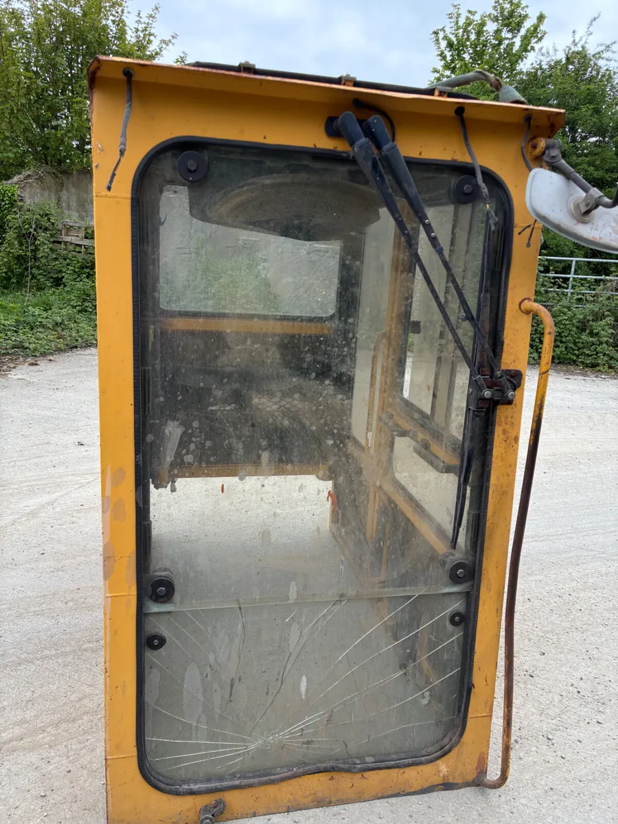 Cab - Image 4