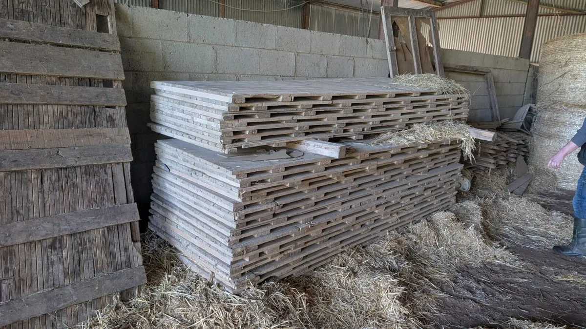Tyres for Silage pit, Marquee floorboards - Image 2