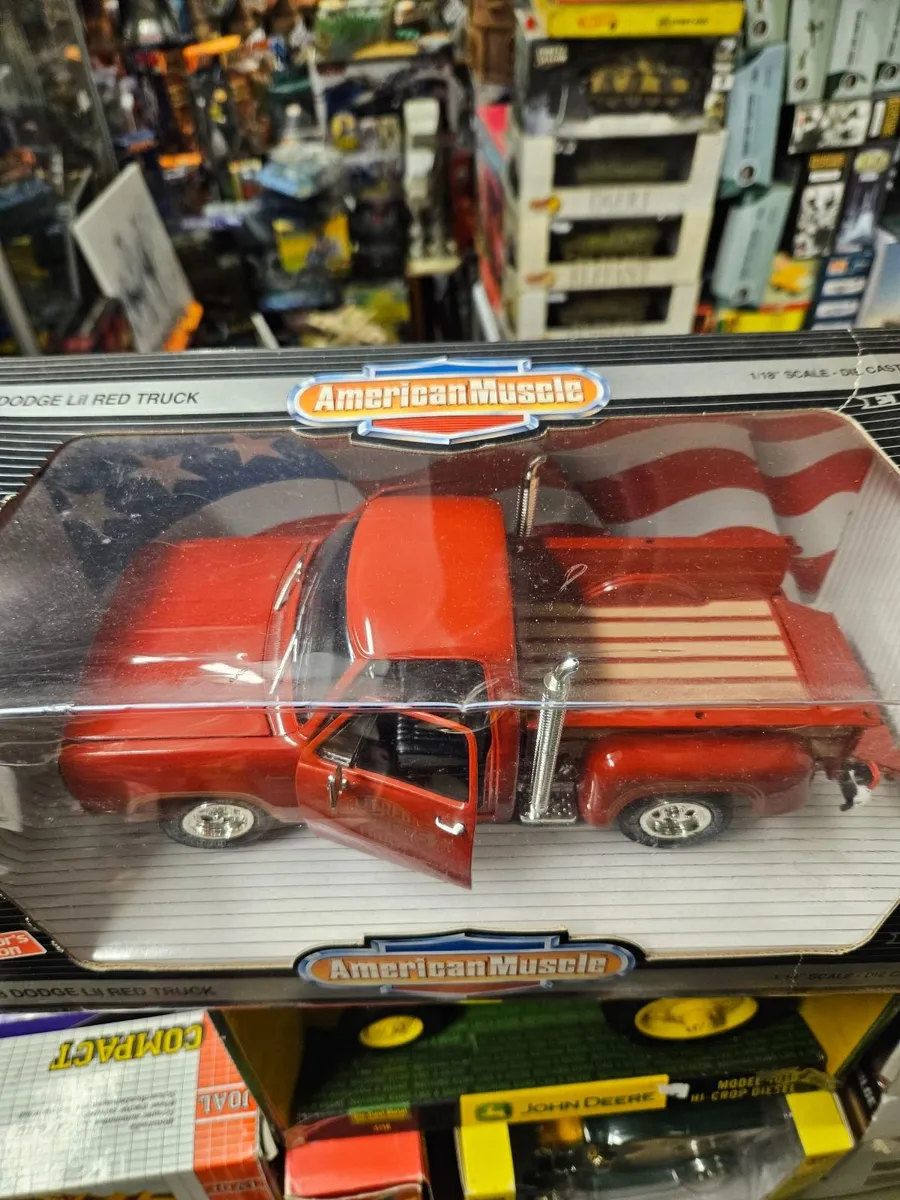 Corgi ERTL American Dodge Truck 1.18 - Image 4