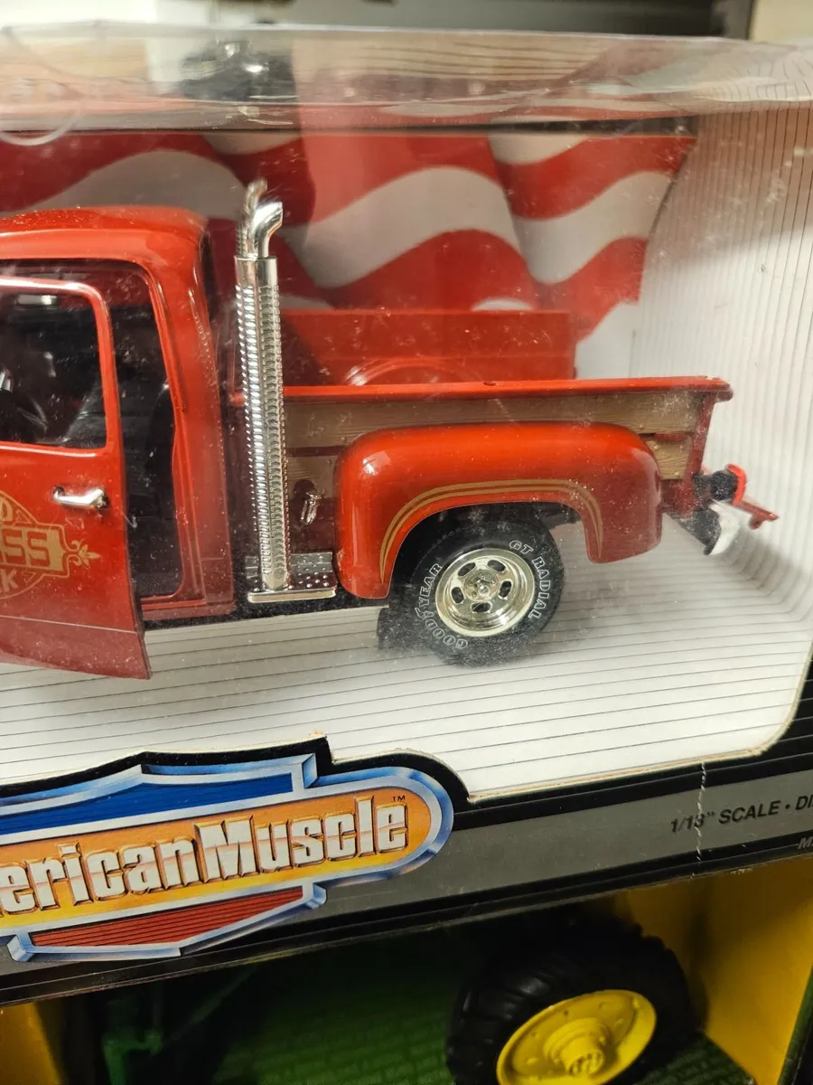 Corgi ERTL American Dodge Truck 1.18 - Image 2