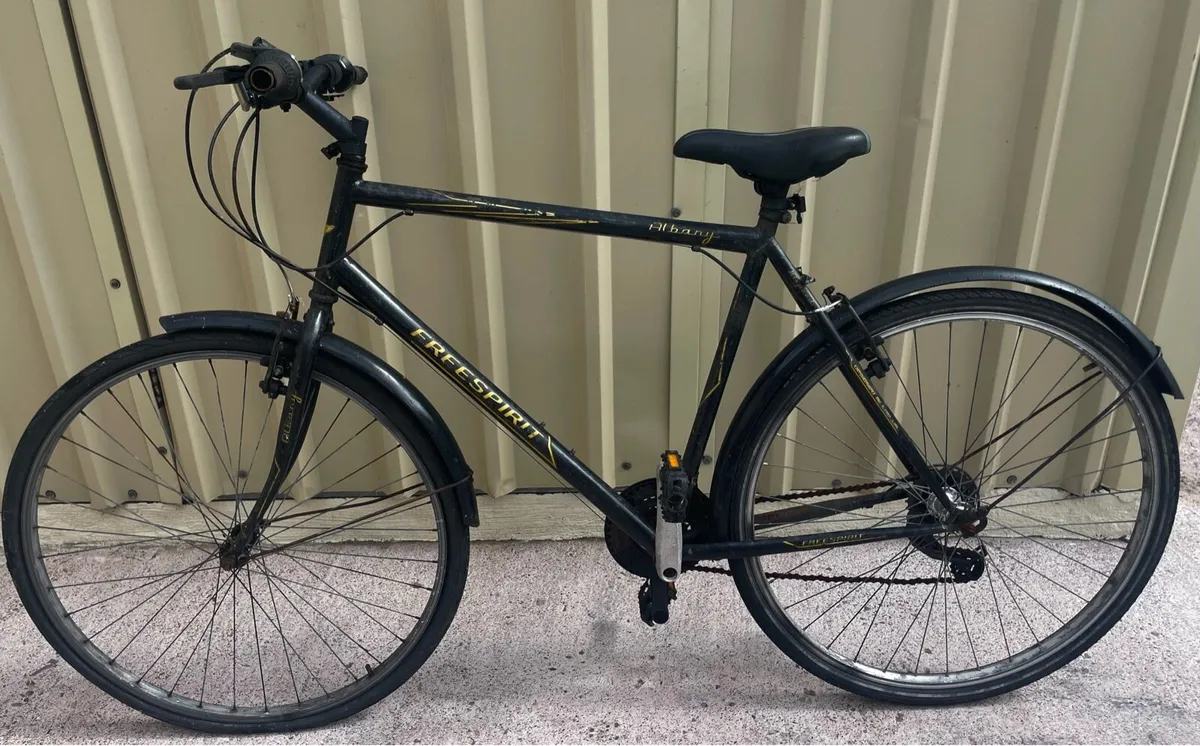 Bicycle for sale. - Image 1