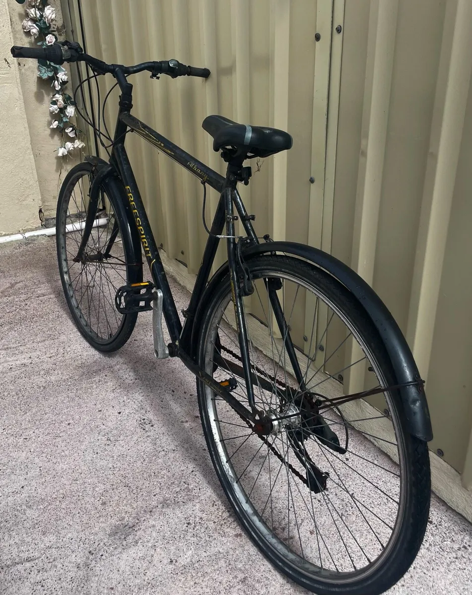 Bicycle for sale. - Image 3