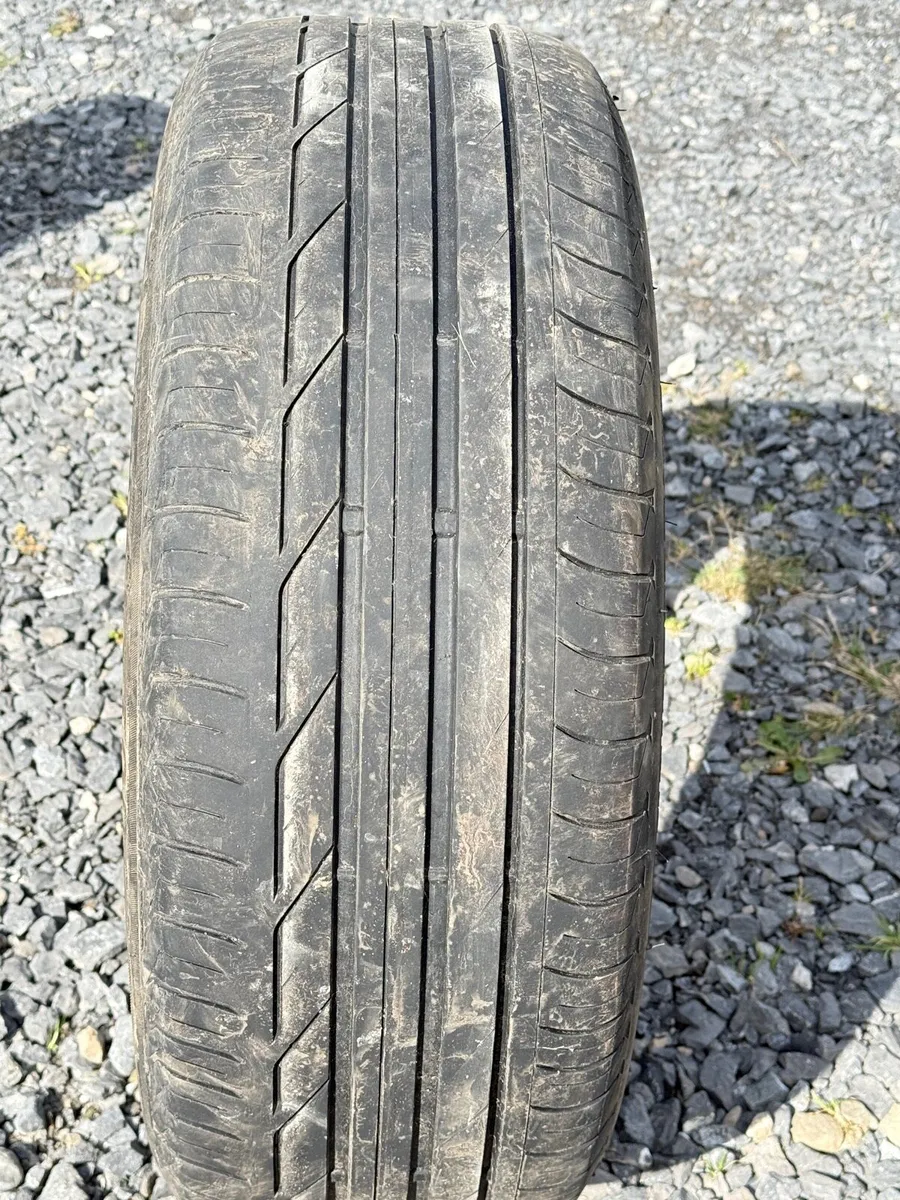 2 used Bridgestone turanza 225/50R18 W95 run flat - Image 2