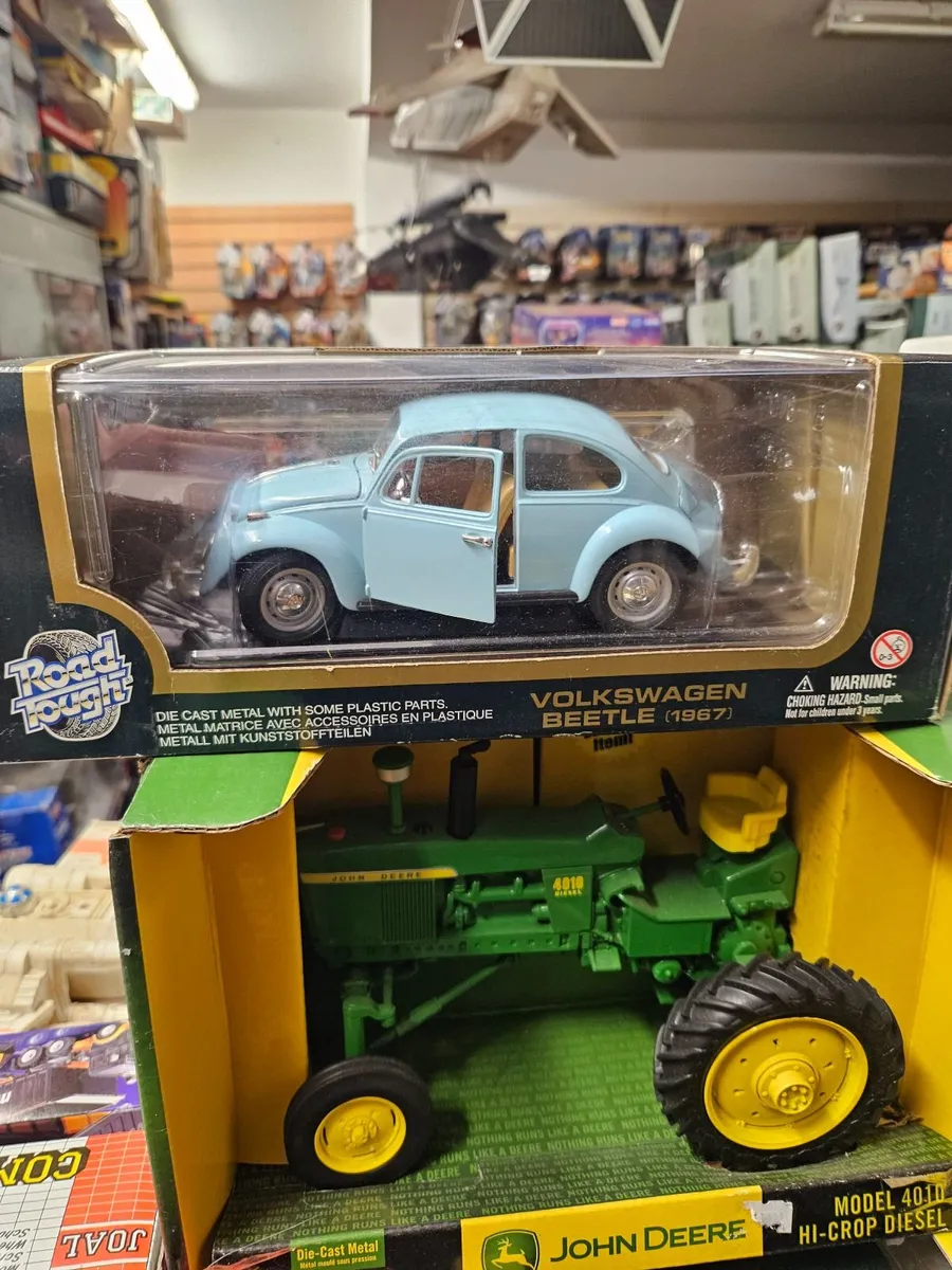 Corgi Road Tough VW Beetle 1.18 - Image 1