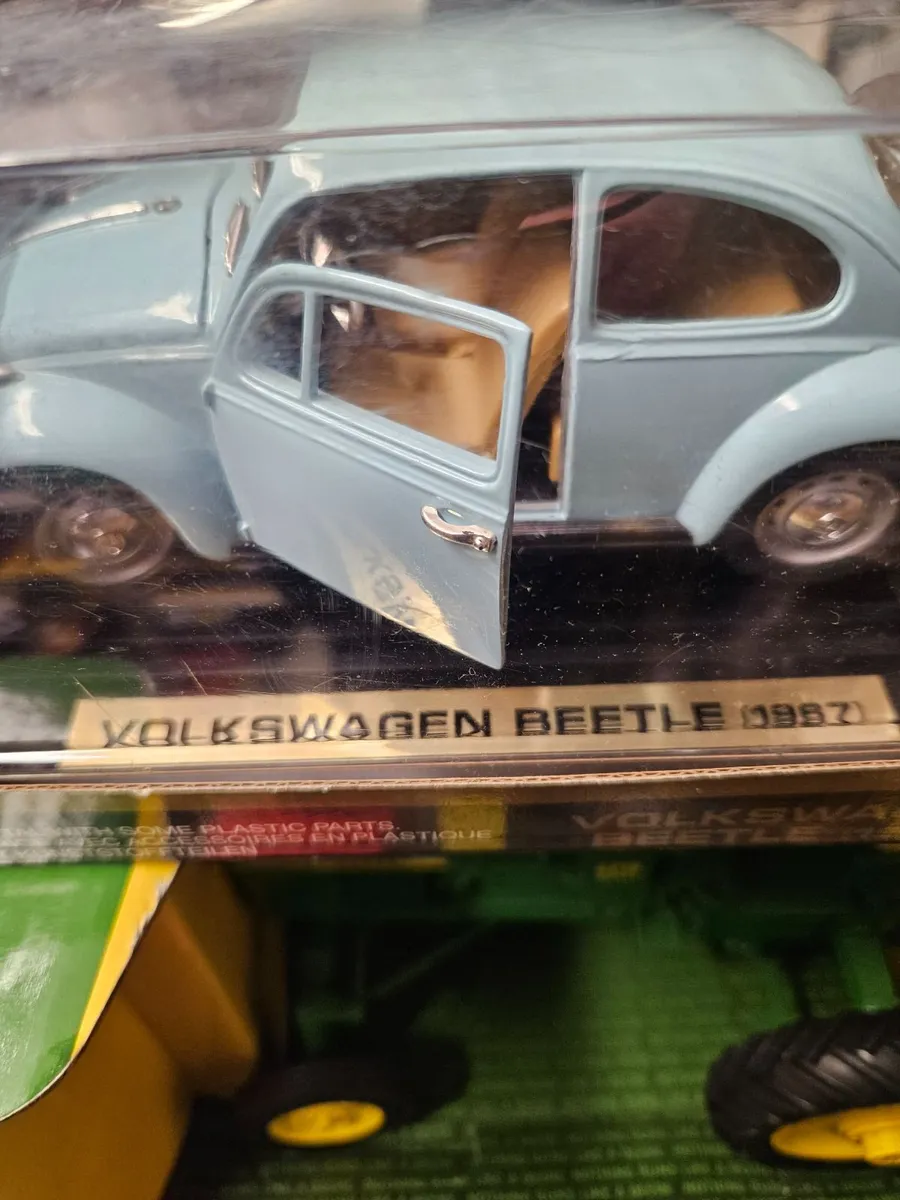 Corgi Road Tough VW Beetle 1.18 - Image 2