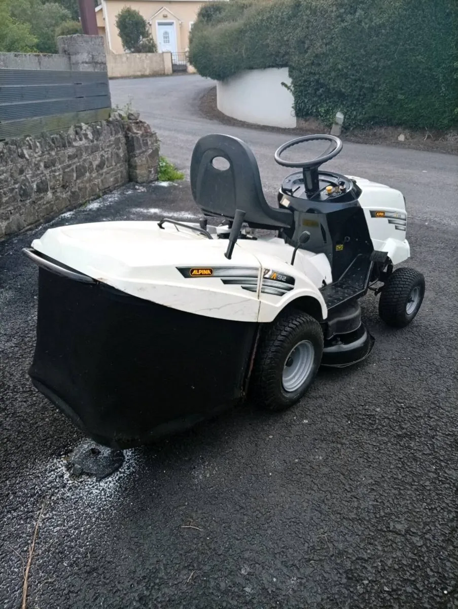 Alpina /castlegarden mower - Image 4