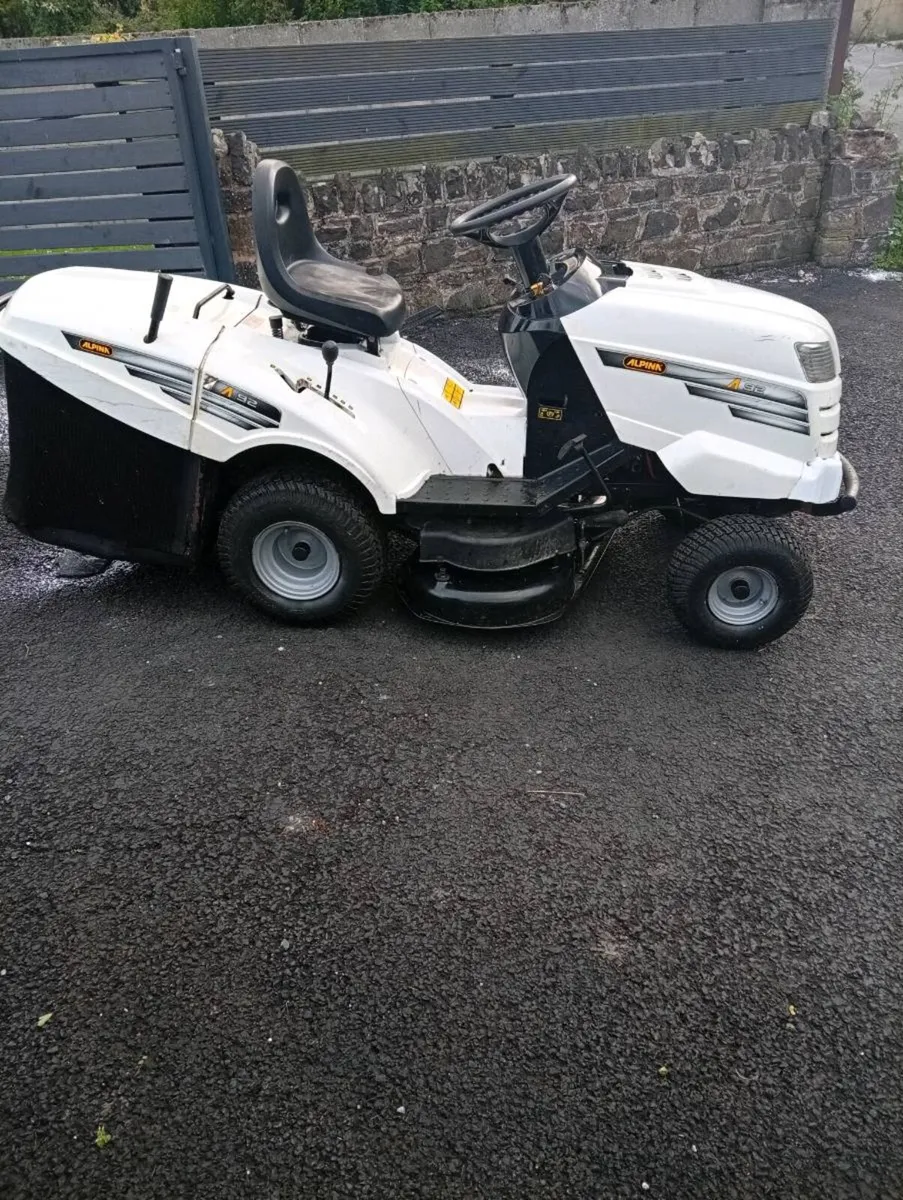 Alpina /castlegarden mower - Image 2