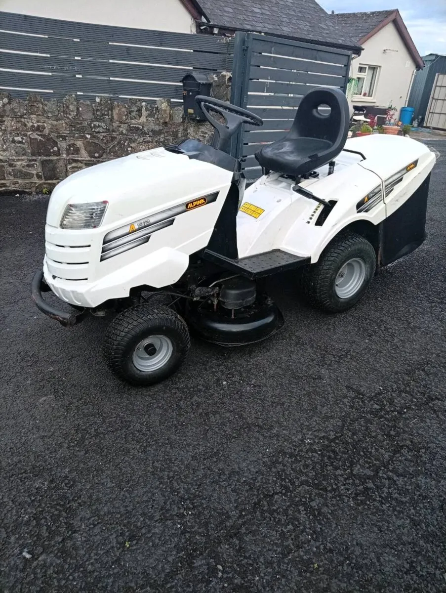 Alpina /castlegarden mower - Image 3