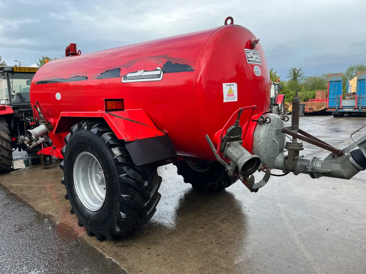 Hispec 1600 gallon tanker - Image 2