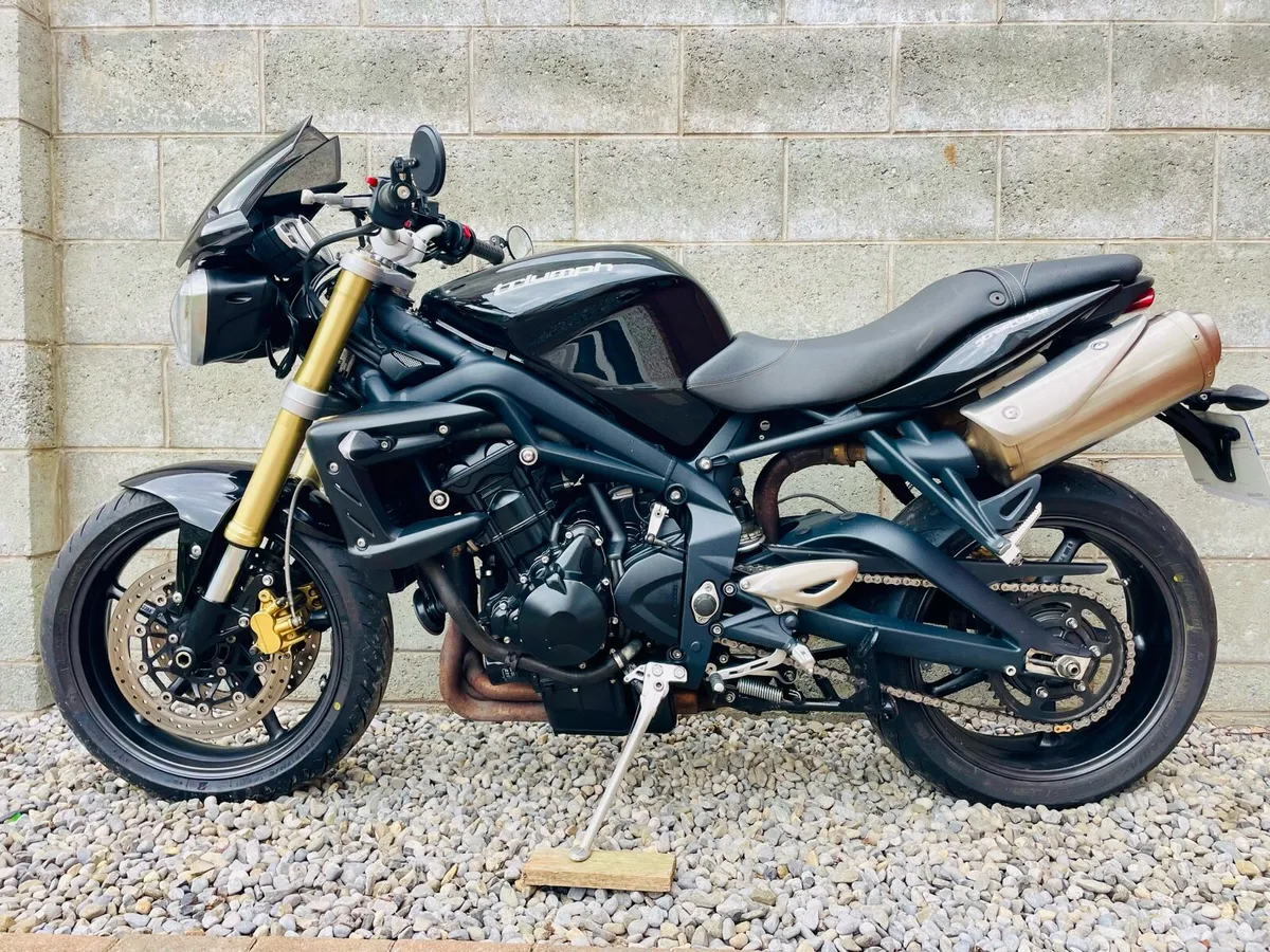 Triumph Streettriple 675 - Image 2