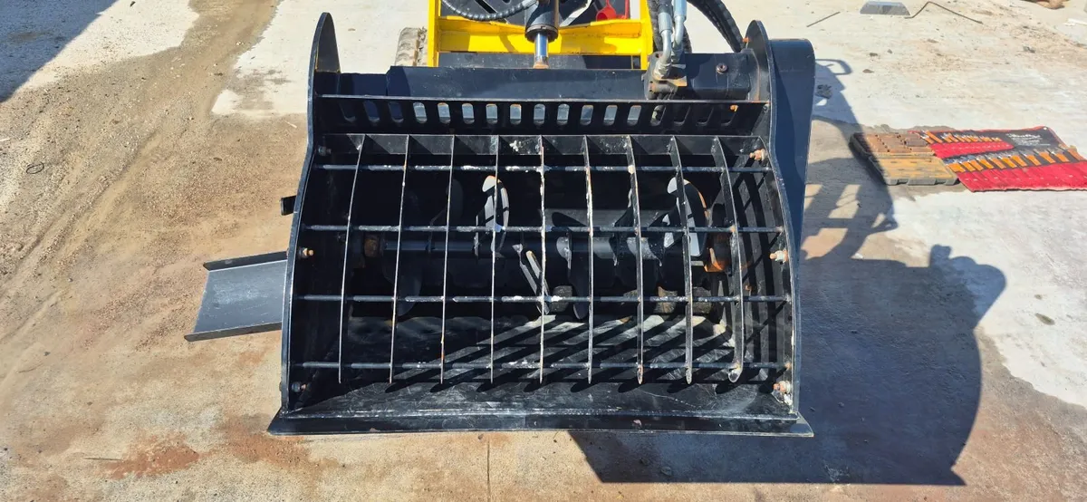 Mini skidsteer concrete mixer - Image 2
