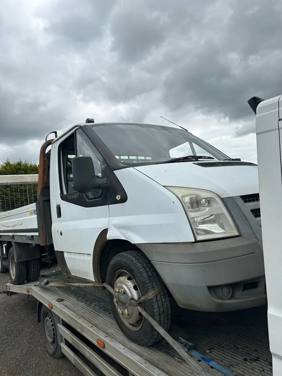 2009 Ford transit drop side for breaking - Image 1