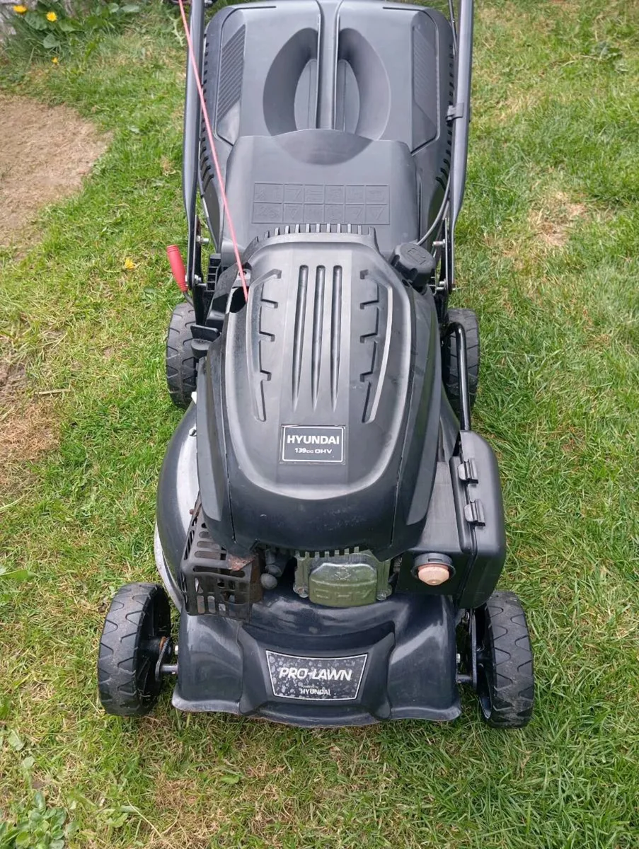 Prolawn petrol lawnmower - Image 1