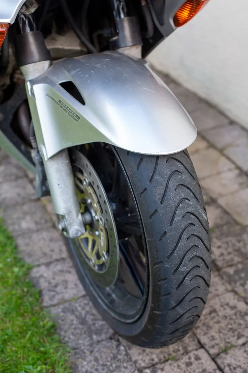 Honda VFR 800 2003 - Image 3
