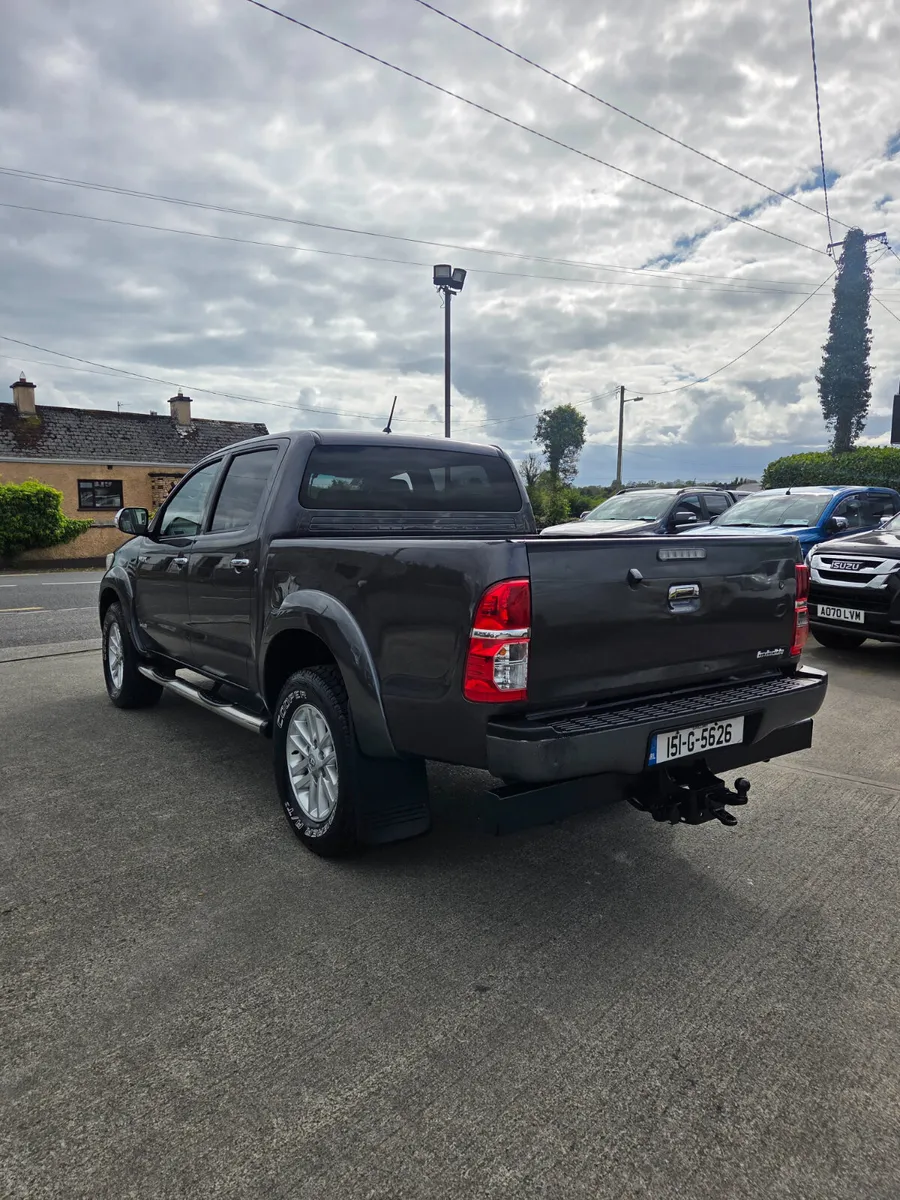 Toyota Hilux invincible 2015 - Image 3