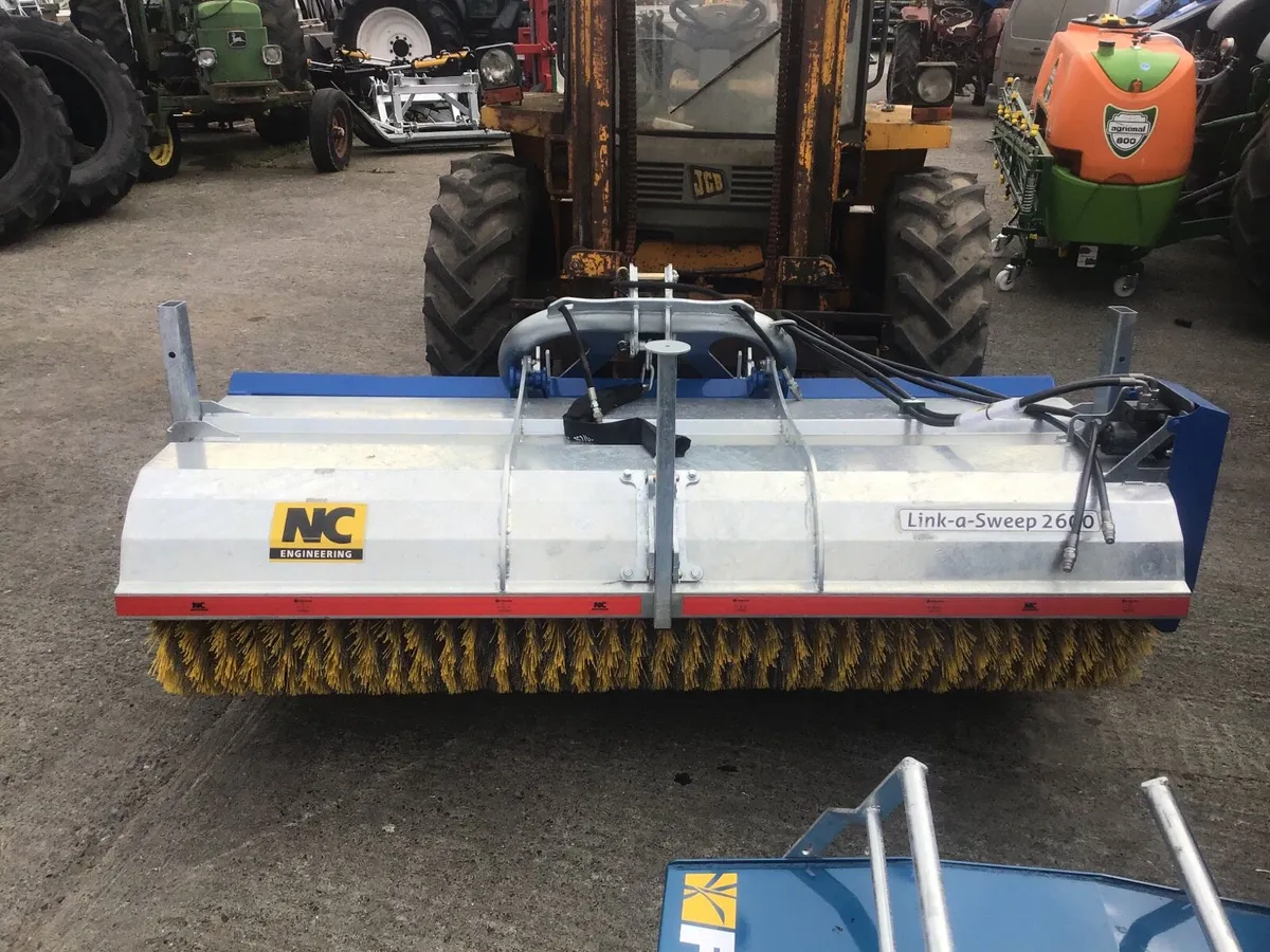 NC 2600 Link a Sweep Road Sweeper - Image 1