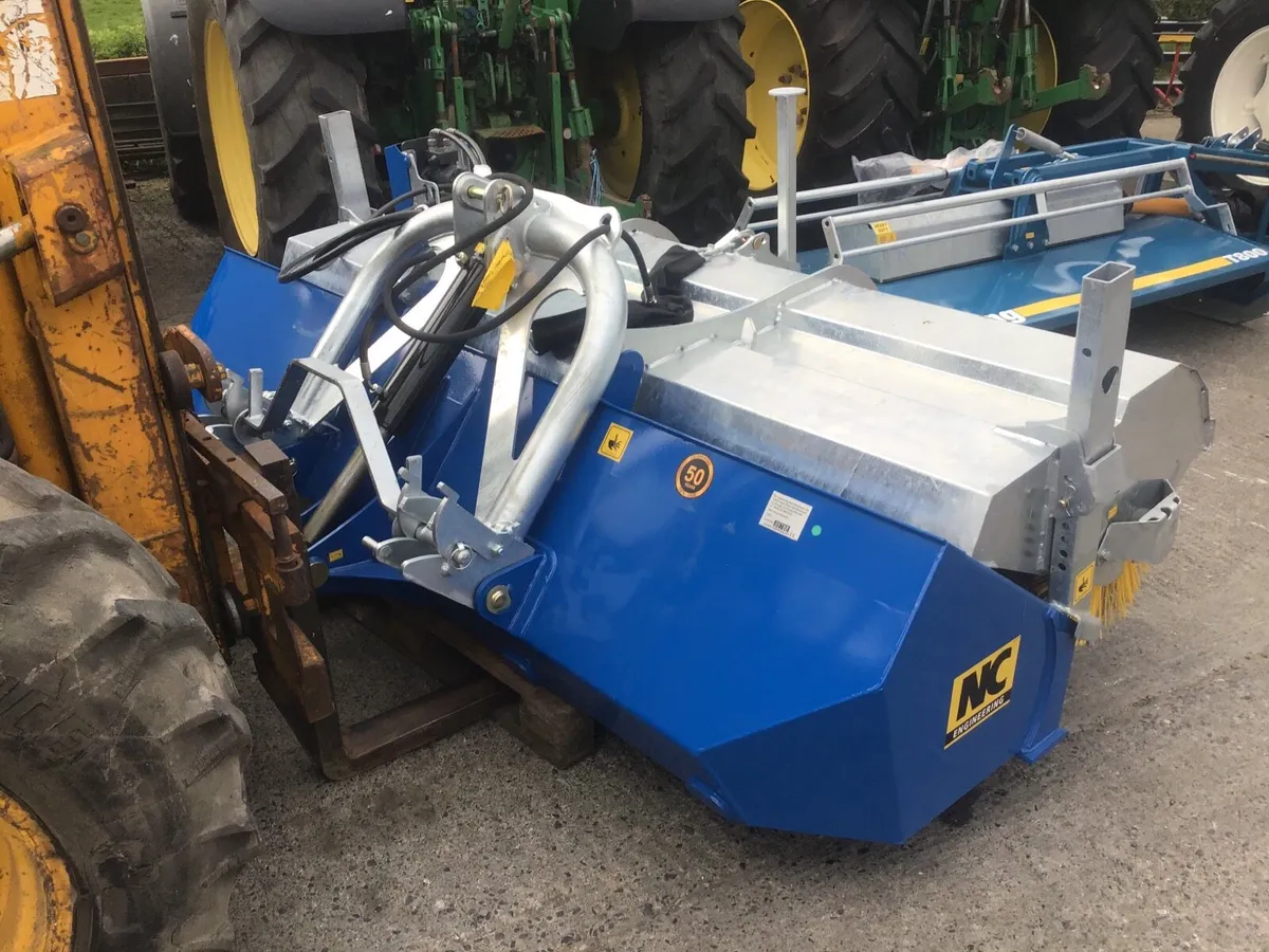 NC 2600 Link a Sweep Road Sweeper - Image 3