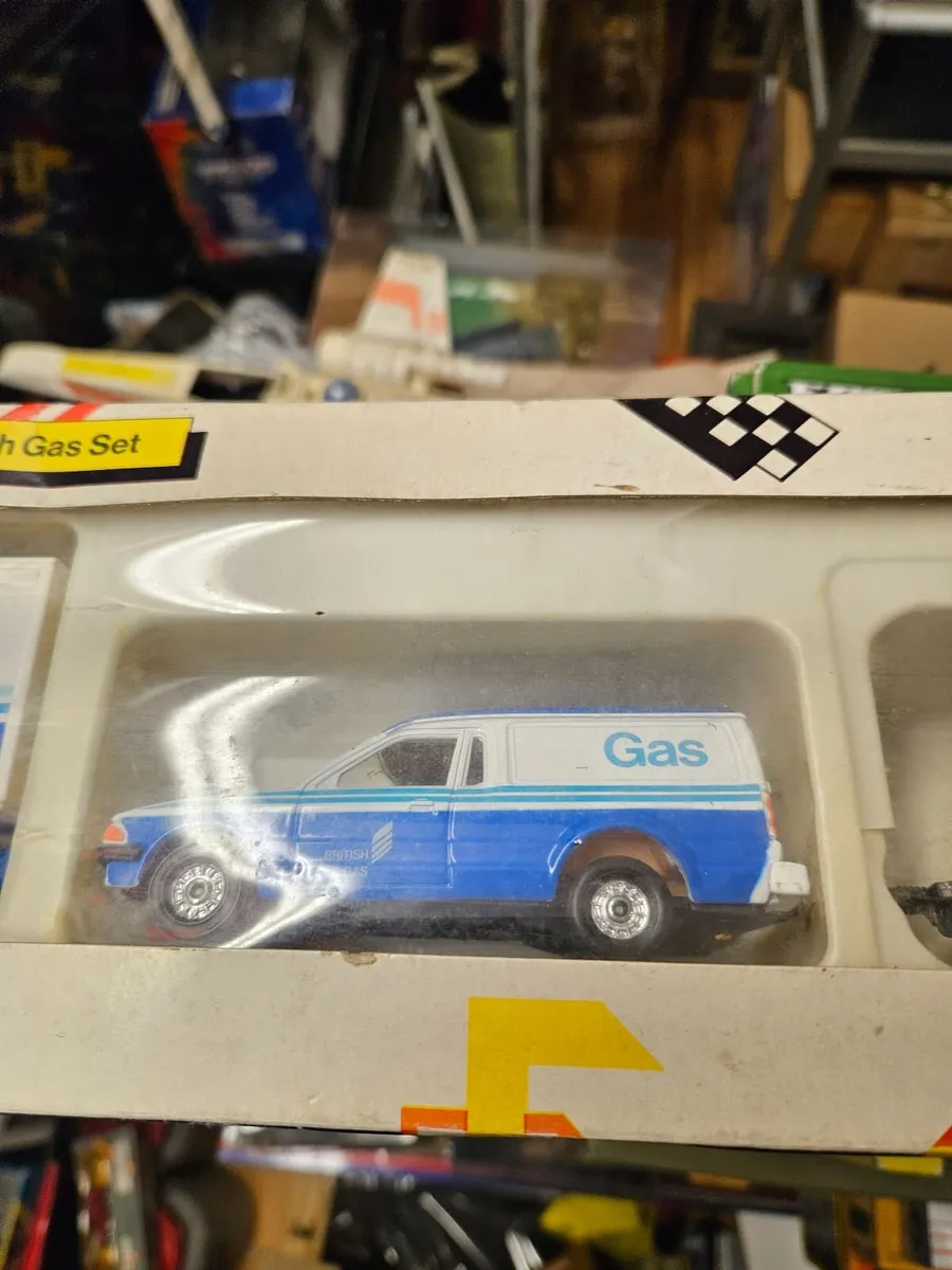 Corgi British Gas Set - Image 3