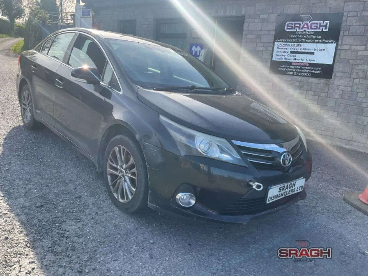 TOYOTA AVENSIS COLLECTION - Image 2