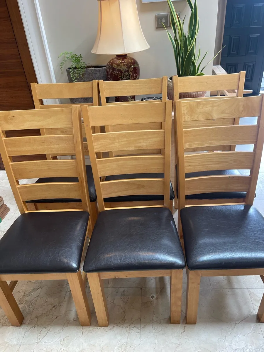 6 x Beautiful Leather Wooden Kitchen Dining Chairs - Image 1