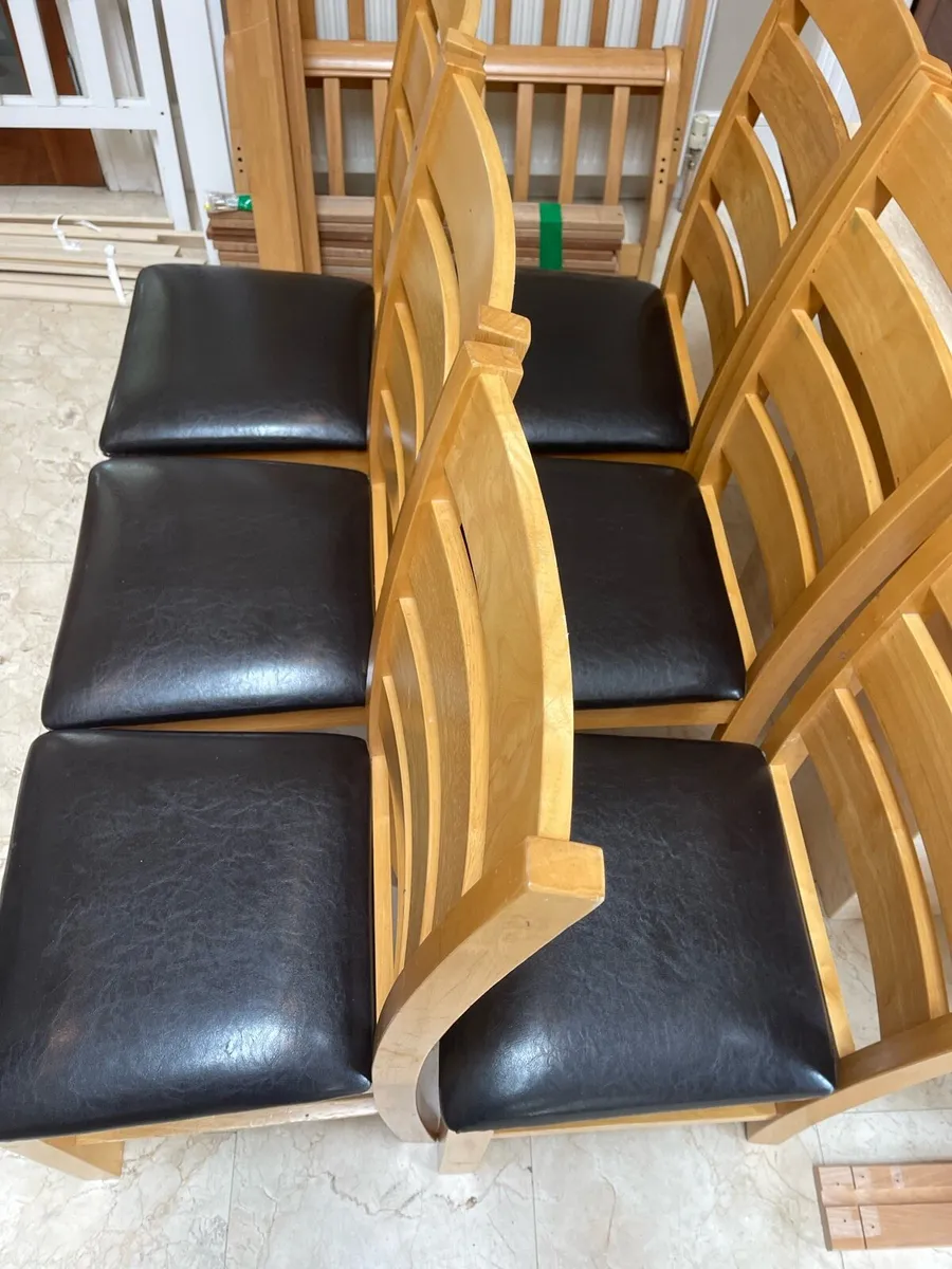6 x Beautiful Leather Wooden Kitchen Dining Chairs - Image 2