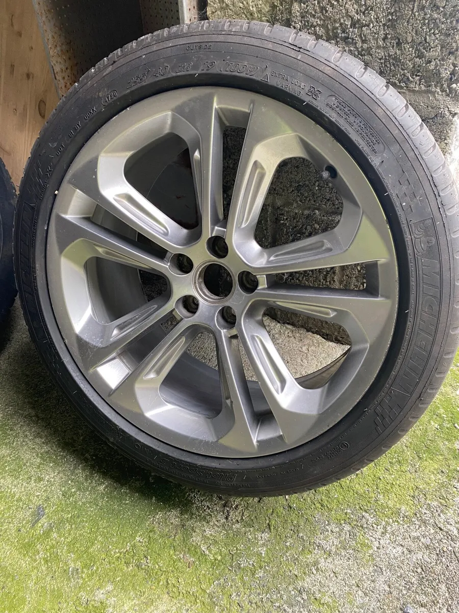 Michelin & Alloys - Image 1