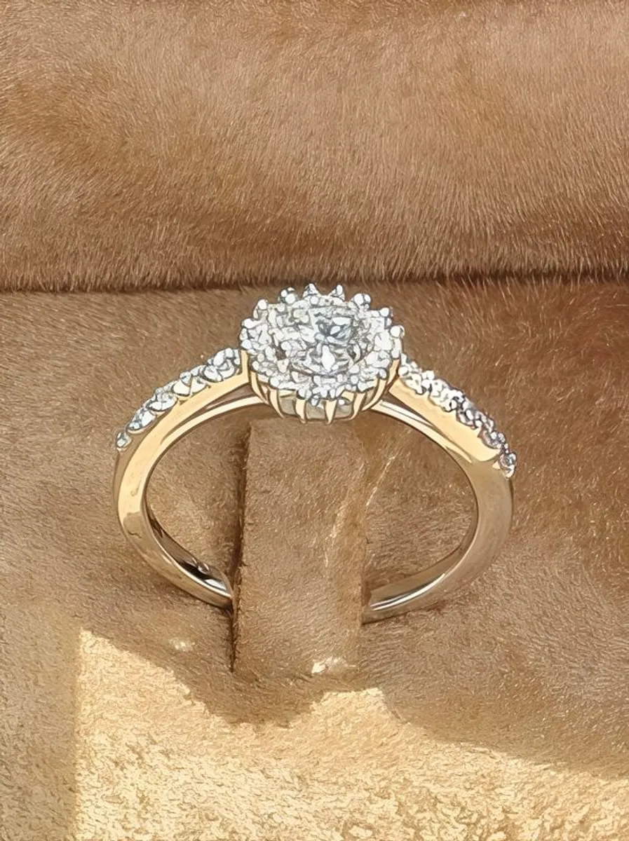 Engagement ring - Image 4