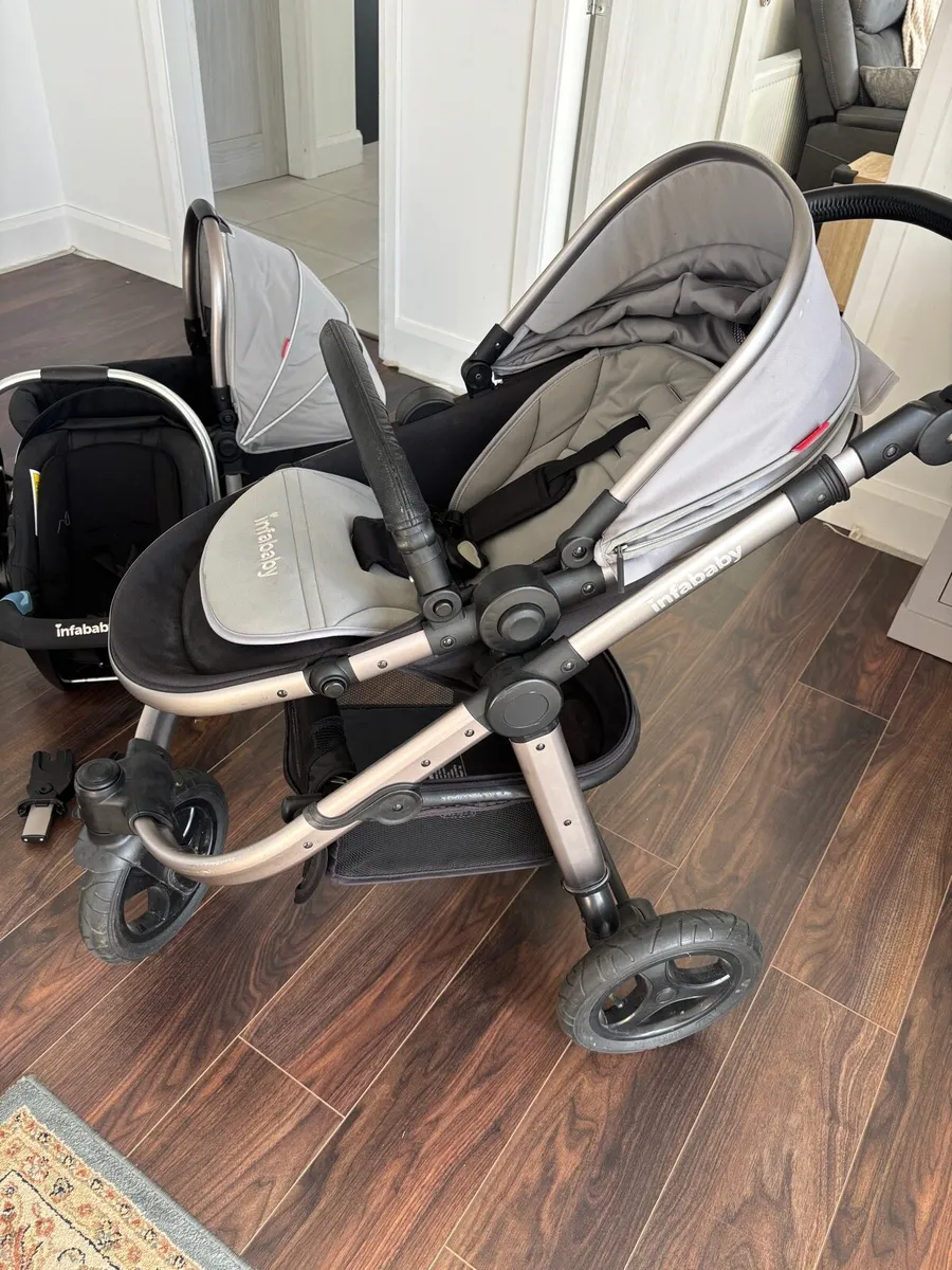 Infababy Ultimo 3-Wheel 3-in-1 Travel System - Image 4
