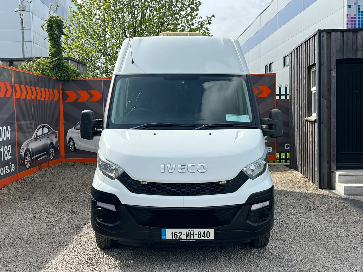 ==TWIN WHEEL//AUTO//FULL LEATHER//CLEAN VAN== - Image 2