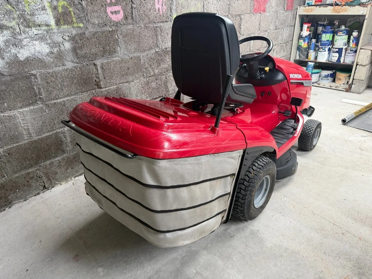 Lawnmower - Image 2