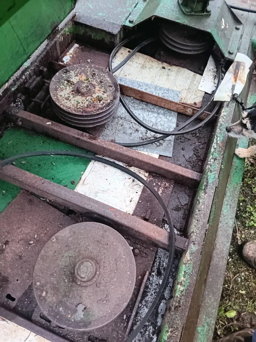 Parts or repair - Image 3
