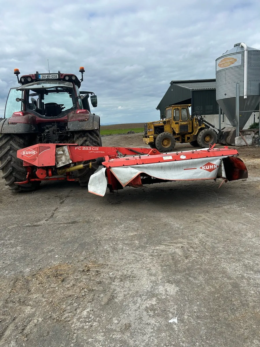 Kuhn 9 foot mower - Image 2
