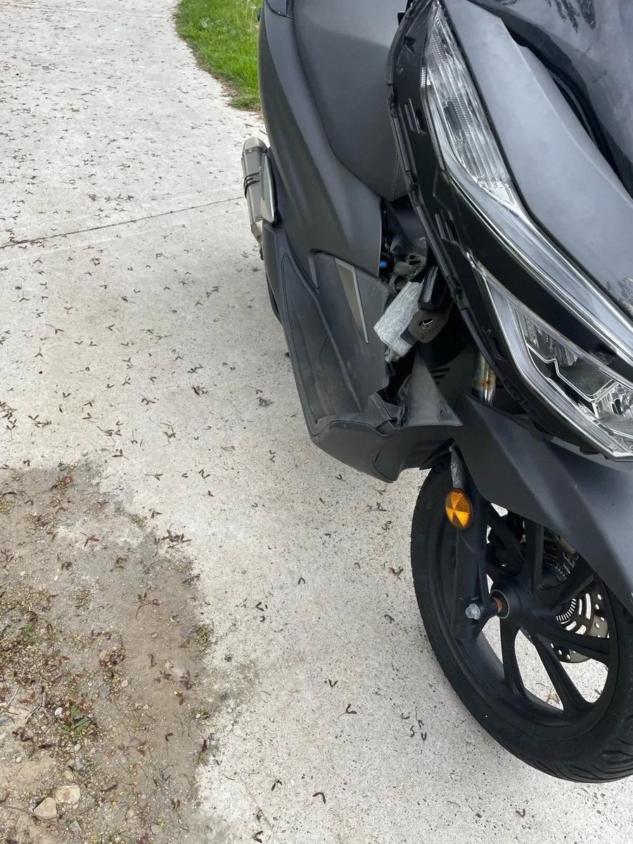 2019 Honda PCX125 - Image 4