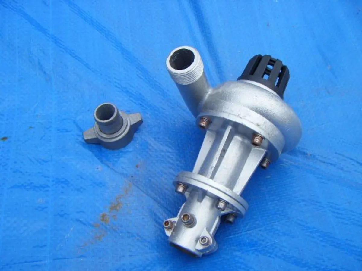 strimmer water pump - Image 3