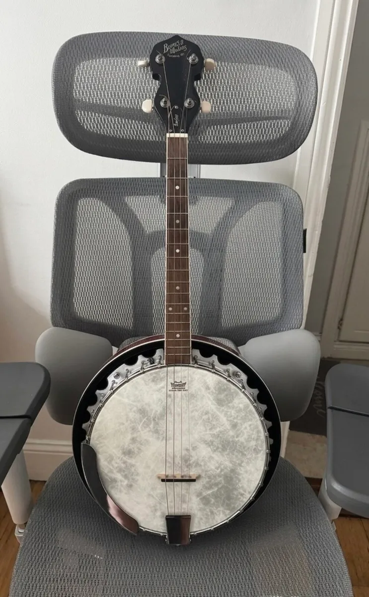 Barnes & Mullins ‘Perfect’ Irish Tenor Banjo