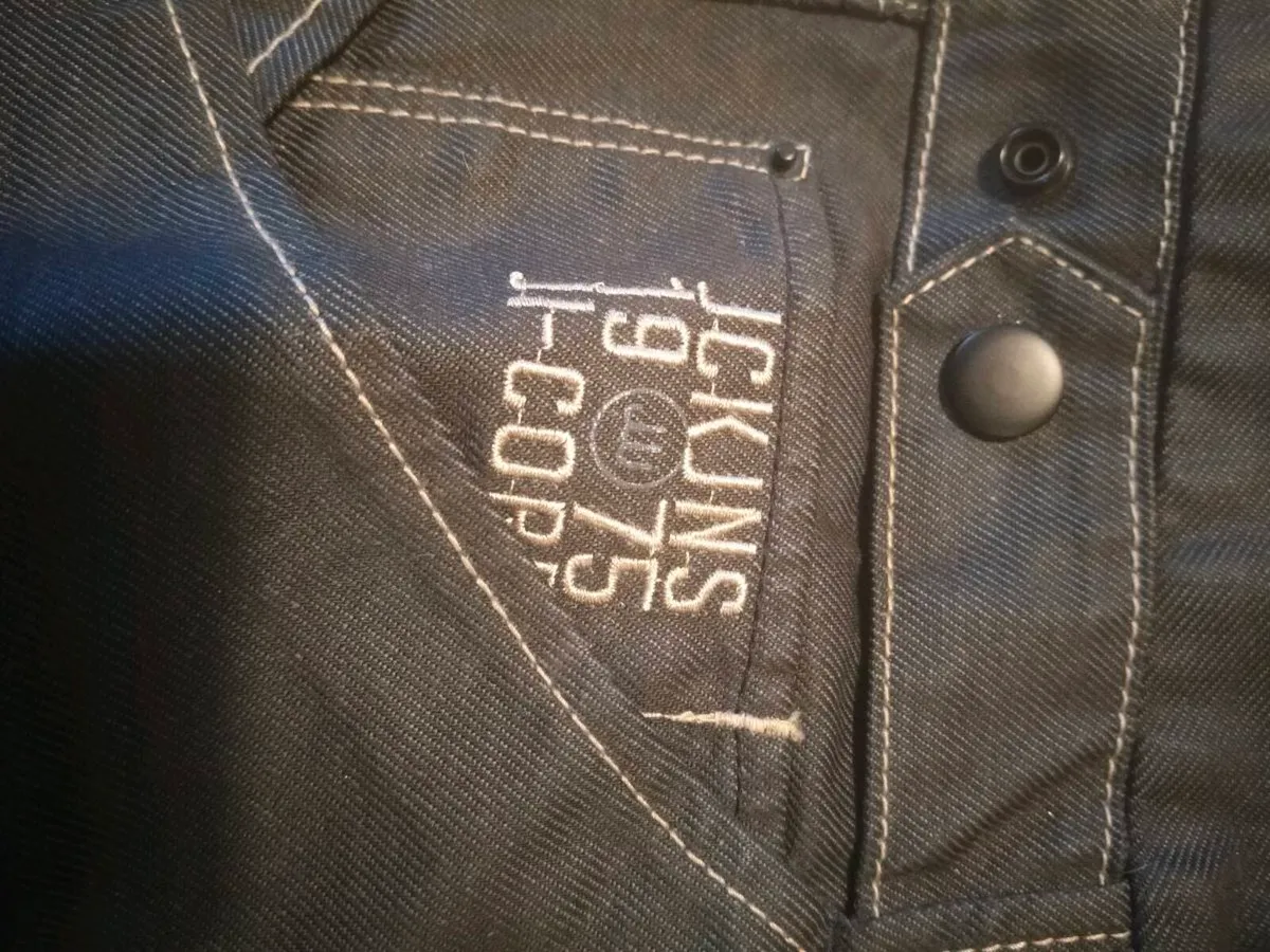 Jack & Jones mens Jeans. waist 34'. Leg 34". New n - Image 4