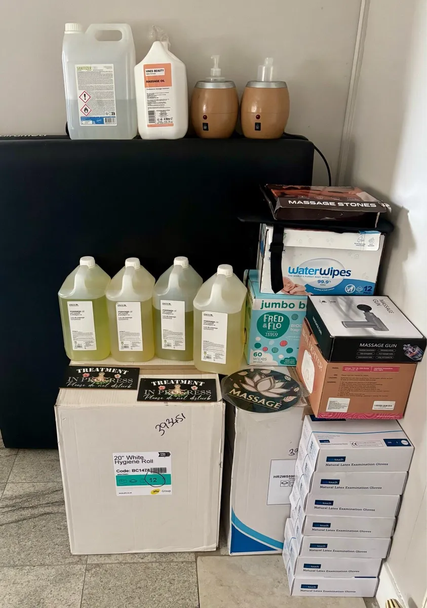 MASSAGE TABLE BUNDLE - Image 1