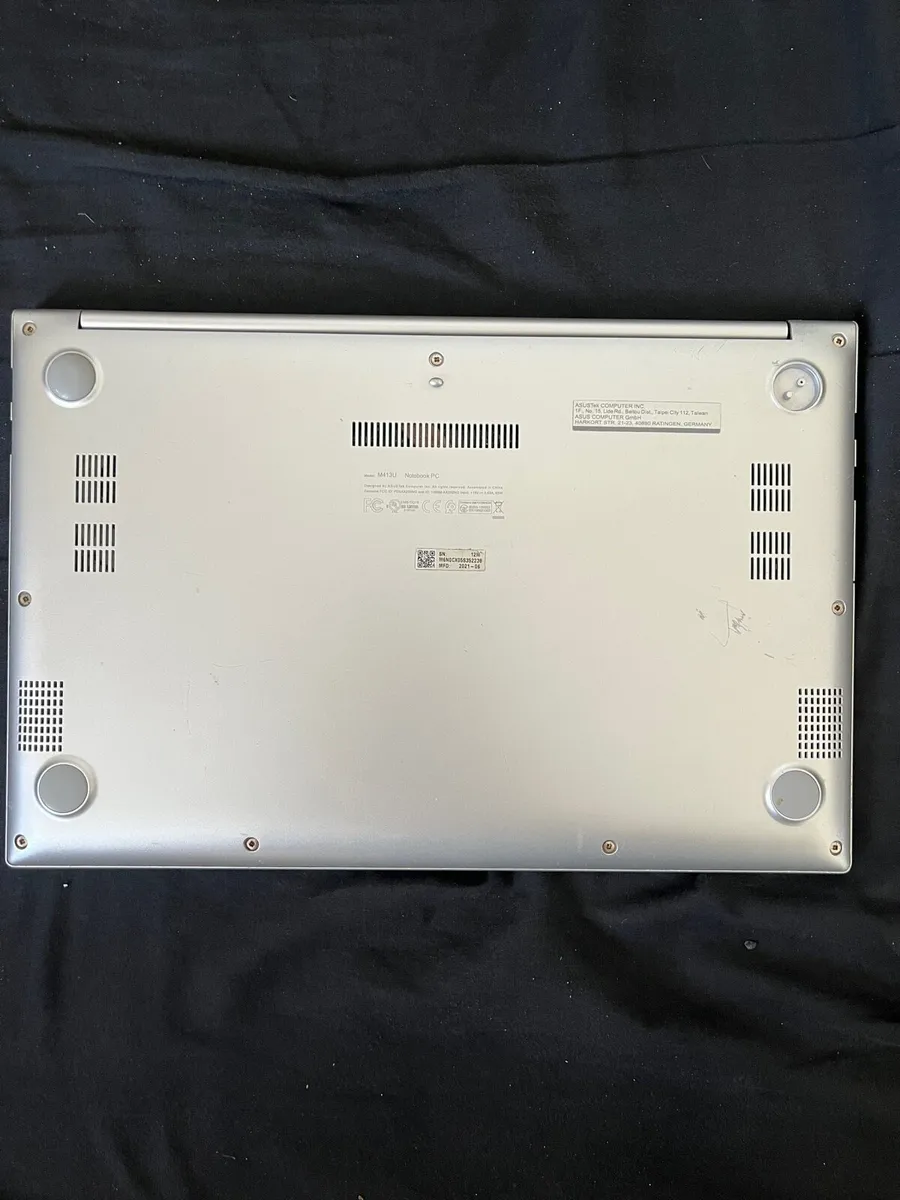 Asus VivoBook 14 - Image 4