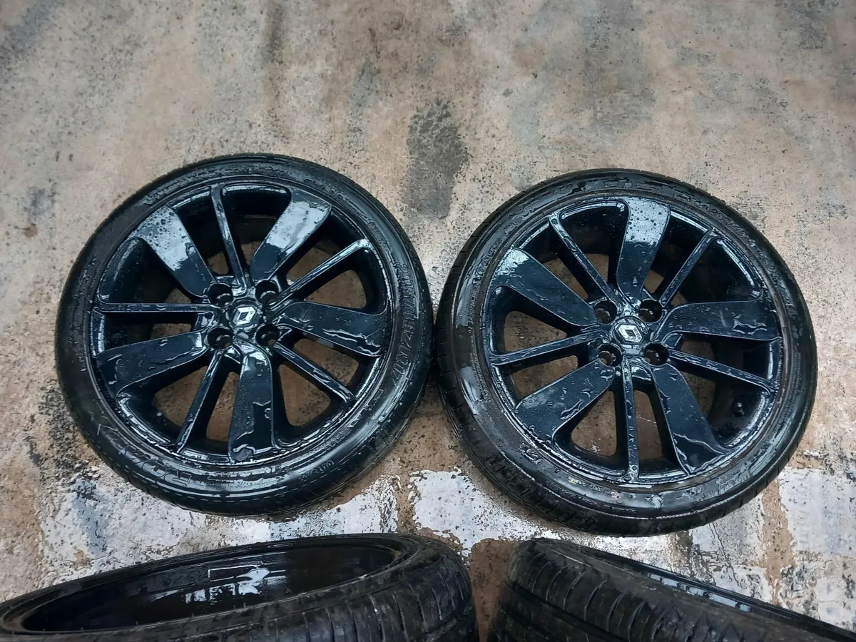 Genuine 4x100 Clio 17inch Alloy Wheels - Image 3