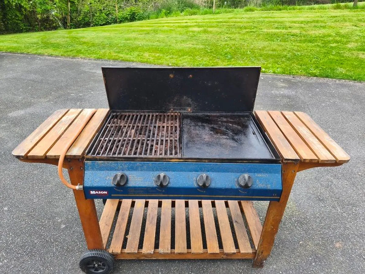 Gas Barbecue - Image 2