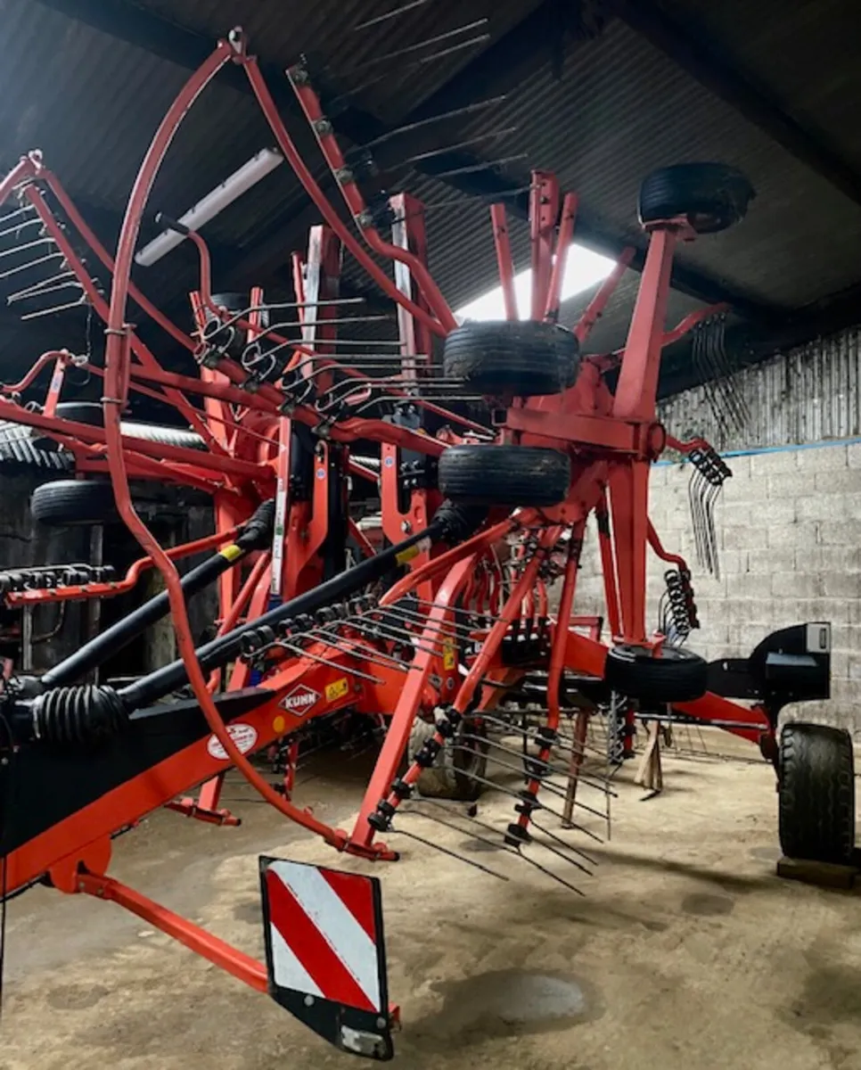 Kuhn GA8131 Rake - Image 1