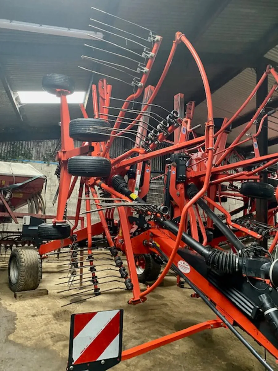 Kuhn GA8131 Rake - Image 2