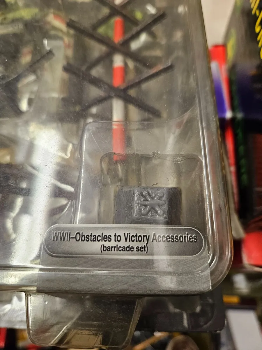 Corgi Forces of Valor German WW2 Accessories - Image 2
