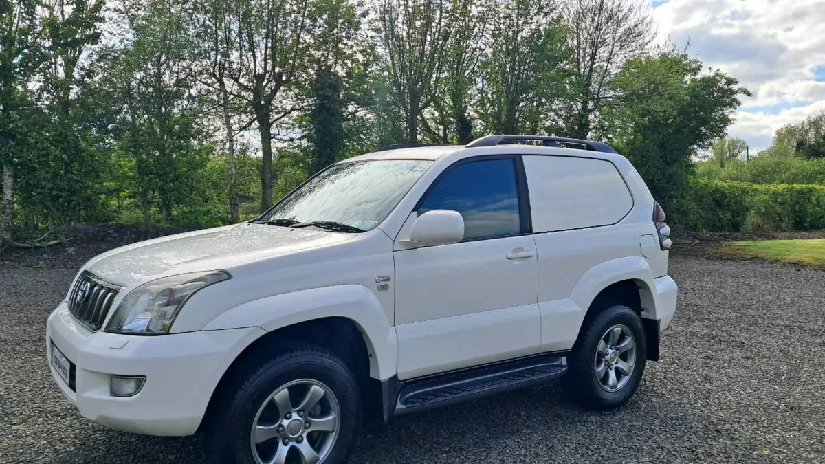 "2008 toyota landcruiser " - Image 2