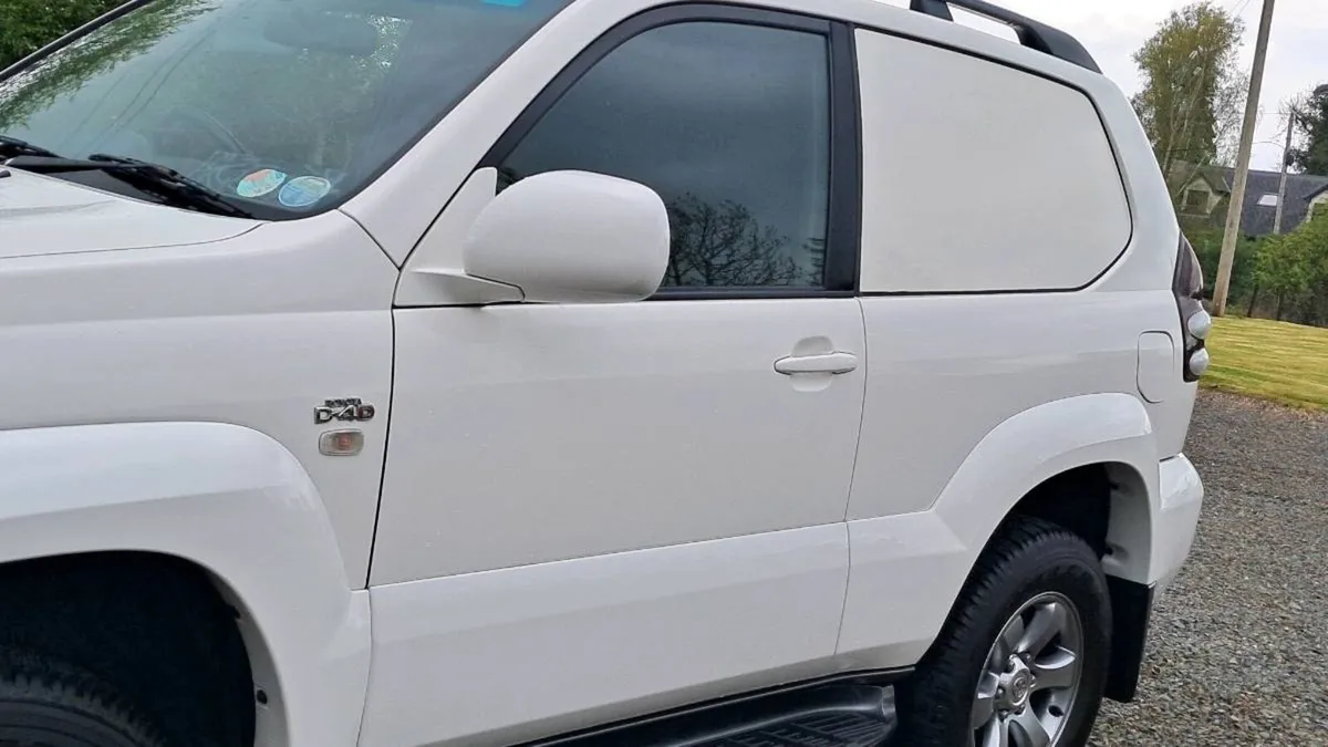 "2008 toyota landcruiser " - Image 4