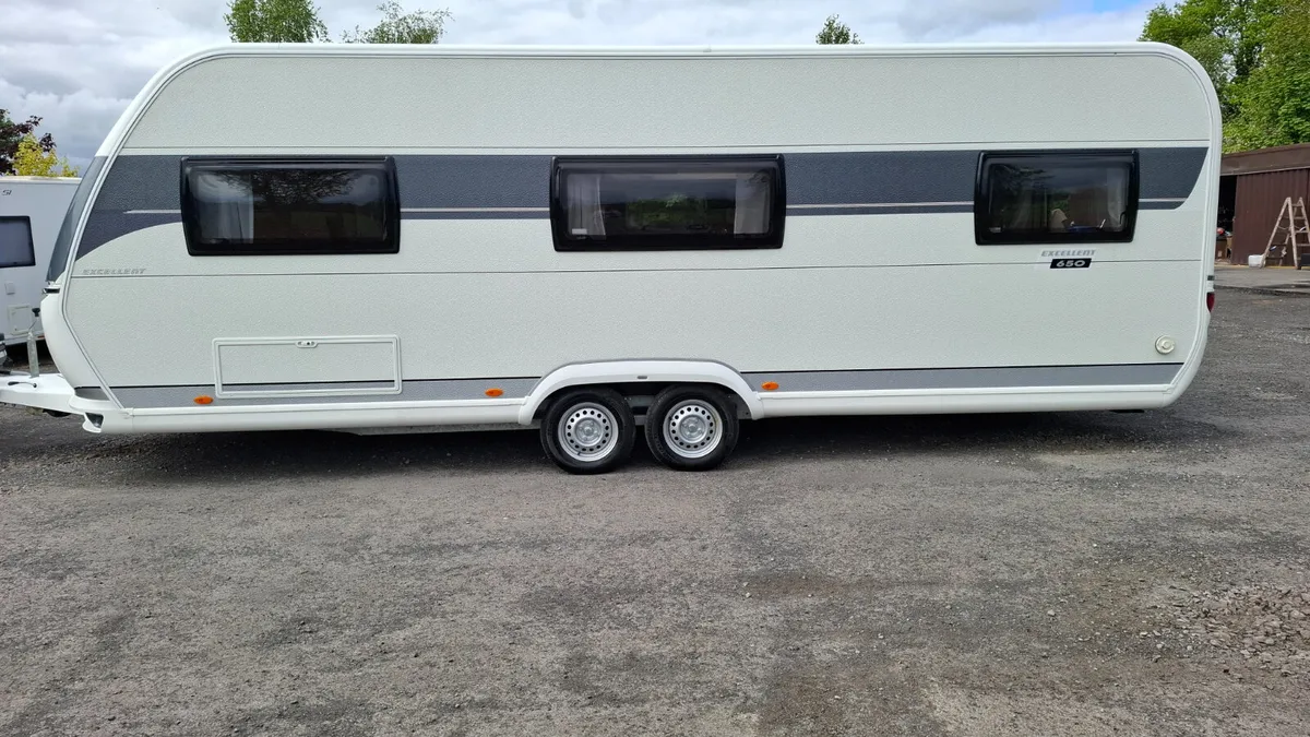 Hobby 650 Excellent Caravan - Image 1